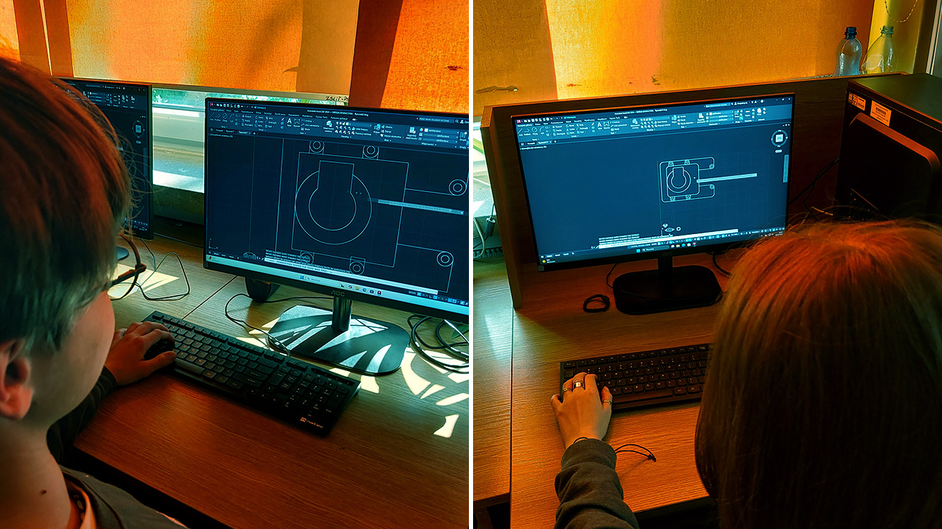 Uczniowie rysujący złożone kształty w AutoCad