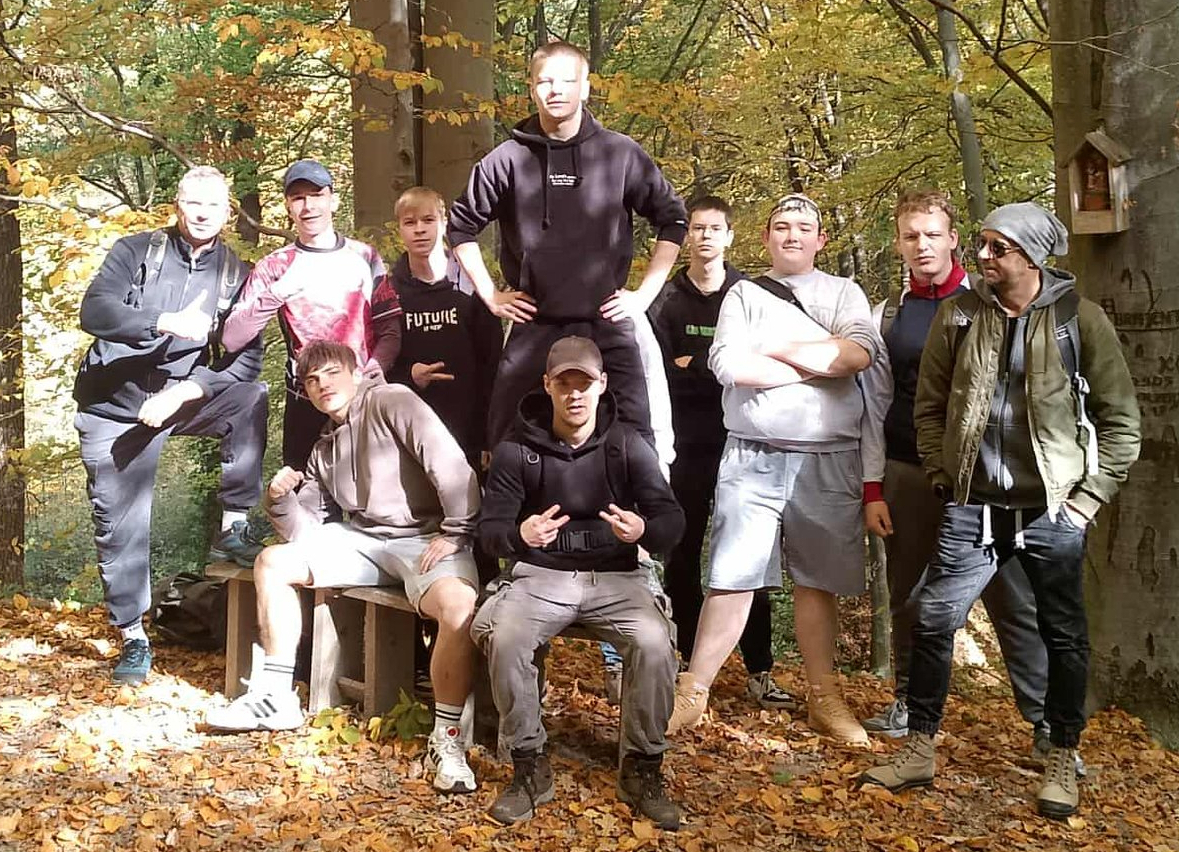 Rajd pieszy do skrzyszowa – pamięć, ruch i wspólnota 