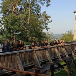 461686674 1039186834671642