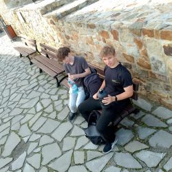 461740107 1039186511338341