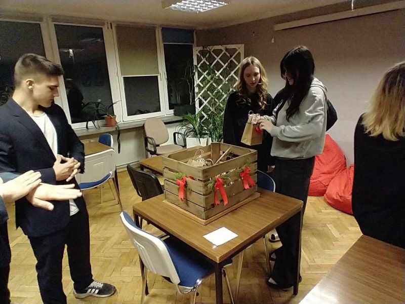 467920887 875506691332326