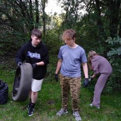 461923858 1042162587707400