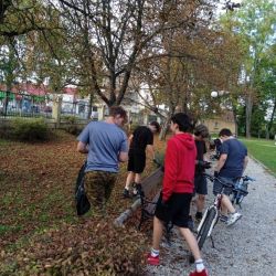 461953571 1042163414373984