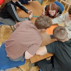 464222101 1056462629610729