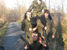 Szkolenie strzeleckie z użyciem paintballa — fotografia 15