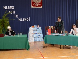 Sąd nad mlekiem — fotografia 2