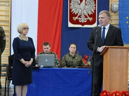 Ślubowanie klas pierwszych -2015 — fotografia 56