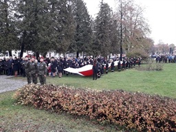 Udział ZSLiT w Gminnych Obchodach Święta Niepodległości w Wojniczu                                  oraz uroczystym odsłonięciu i poświeceniu tablicy upamiętniającej dr. Wiktora Gryf Łowczowskiego