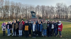 21/22 Wycieczka do Warszawy klas Technikum w ramach przedsięwzięcia „Poznaj Polskę” — fotografia 2